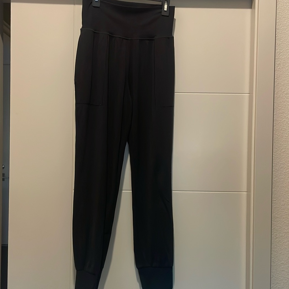 Athleta Salutation Jogger